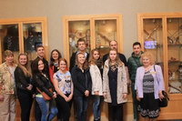 в здании администрации индейской резервации